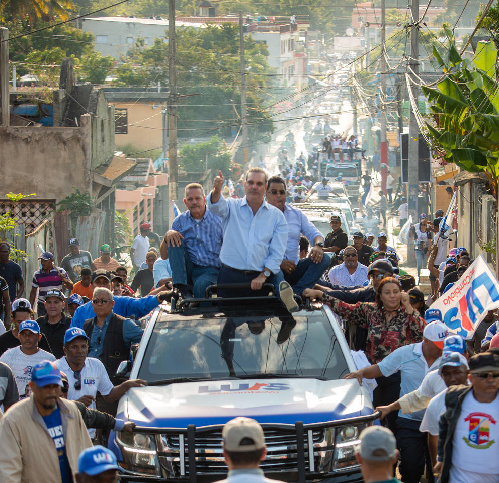 El candidato presidencial Luis Abinader.