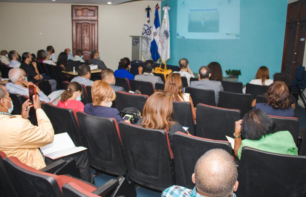 4- Participantes se capacitan en taller REDD+