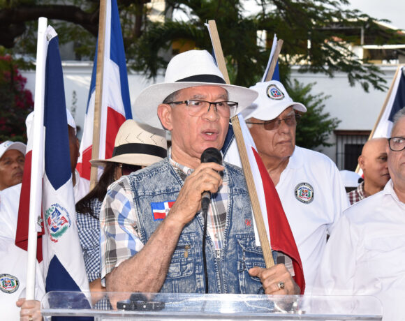 Foto 1, Wilson Gómez Ramírez interviene en la actividad.